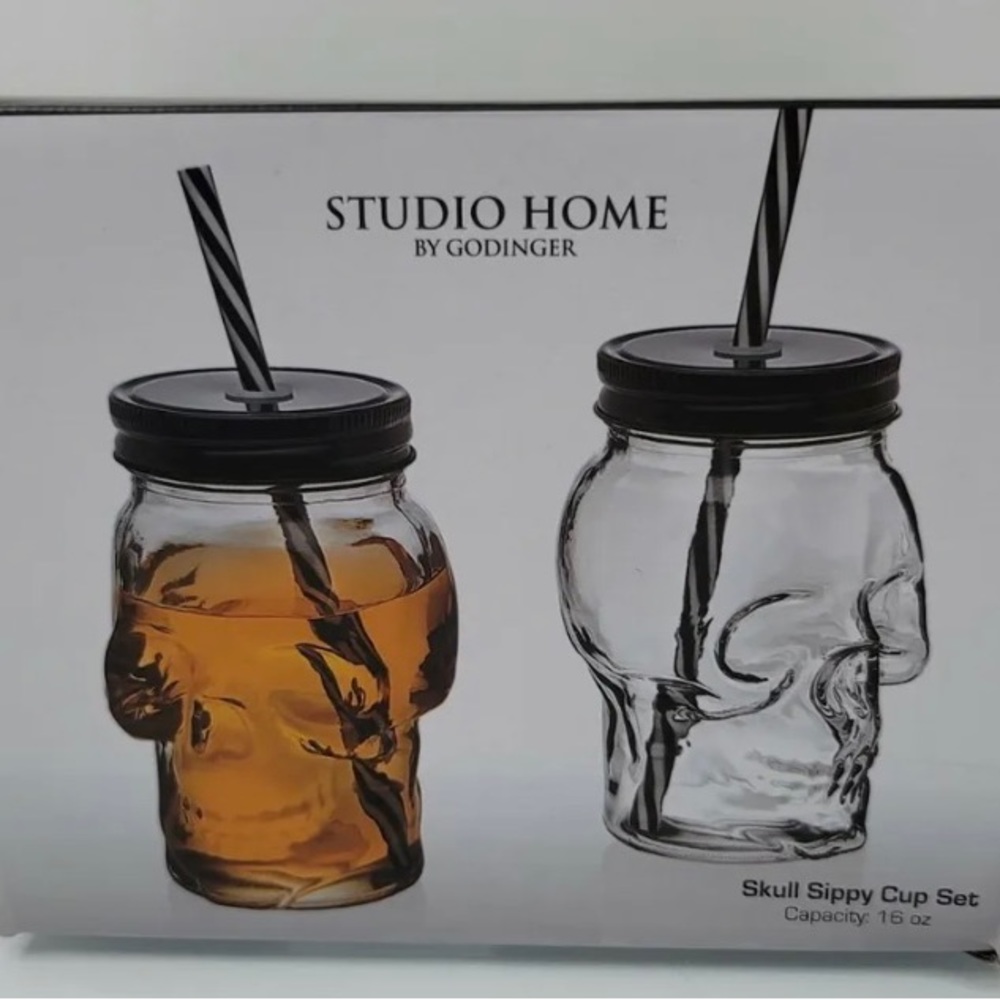 Studio Home set of two skull zippy cups with straws NIB